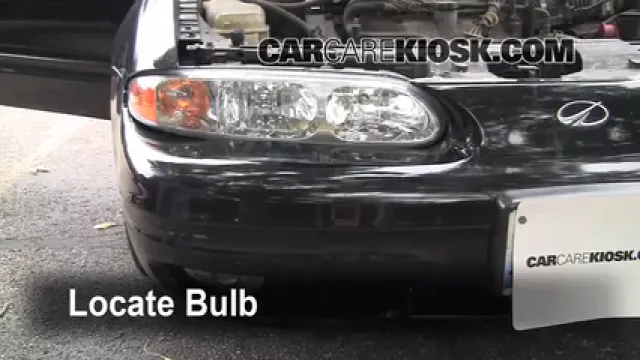 2000 Oldsmobile Alero GL 3.4L V6 Sedan (4 Door) Lights Headlight (replace bulb)